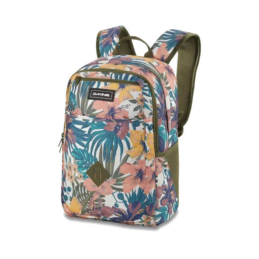 Essentials Pack 26L