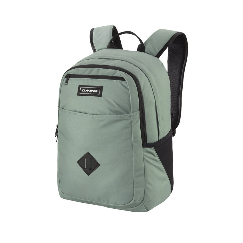 Essentials Pack 26L