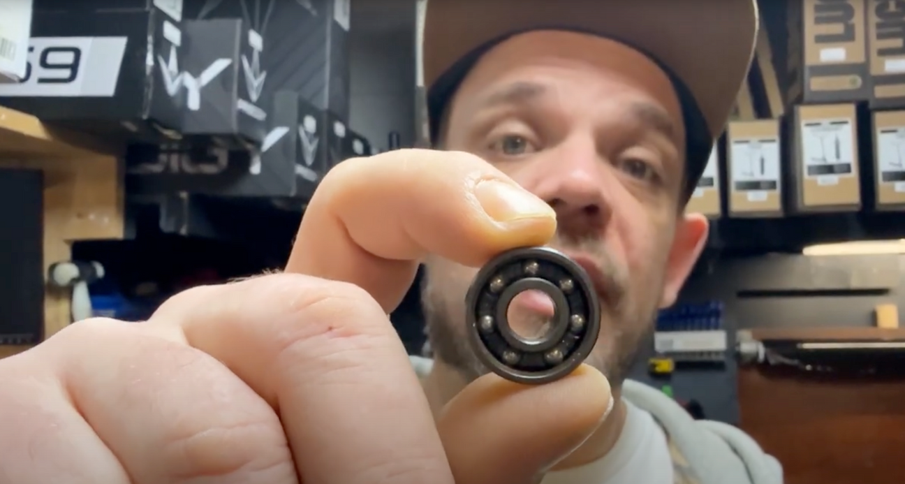 Lageronderhoud 101: Zo Houd Je Je Skates, Skateboard of Step Soepel en Snel