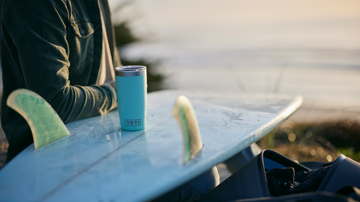 Hoe houden YETI drinkbekers je drinken warm of koud?
