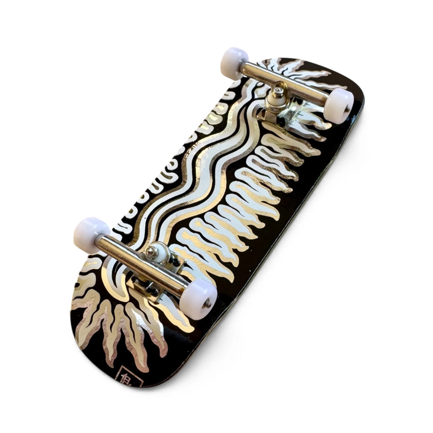 Cuctom Pro X Papa Power Silver Snake 34mm Boxy Fingerboard Complete